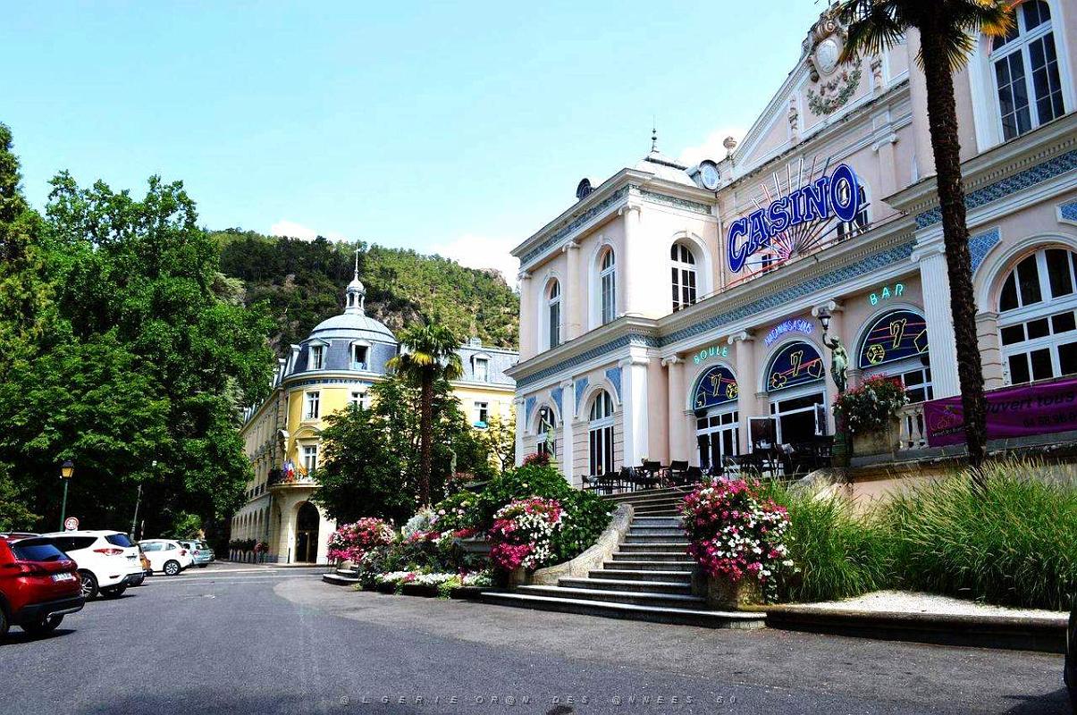 1 VERNET LES BAINS - PYRENEES ORIENTALES - HOTEL DU PORTUGAL(5).JPG